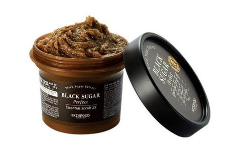 Vajacial Diy, Best Japanese Skincare, Treating Cystic Acne, Best Exfoliators, Microdermabrasion Facial, Blackhead Mask, Black Sugar, Japanese Skincare, Exfoliating Mask