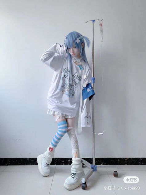 Kawaii Cybercore Outfits, Tenshi Kaiwai Pfp, Tenshi Kawaii Clothes, Tenshi Kaiwai Outfits, Menhera Outfits, Yami Kawaii Outfit Ideas, Tenshi Kaiwai Fashion, Yami Kawaii Outfit, Cybercore Outfit