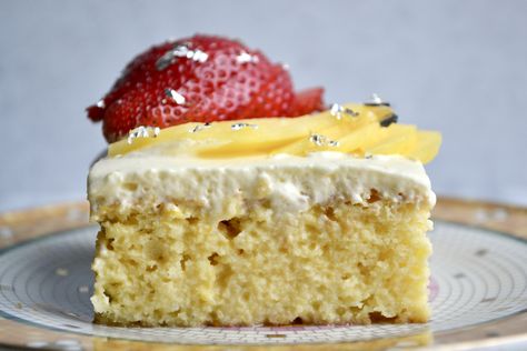 Summer Tres Leches Cake, Mango Tres Leches Cake Recipe, Mango Tres Leches Cake, Mango Tres Leches, Baking Corner, Fluffy Cream Cheese Frosting, Tres Leches Cake Recipe, Chicken Cake, Patty Cake