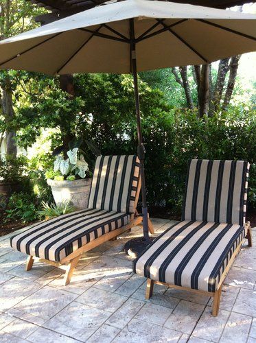 Pink Chaise Lounge, Pink Chaise, Pergola Area, Pool Patio Decor, Pool Chaise Lounge, Primitive Dining Rooms, Black And White Cushions, Pool Cabanas, Pool Lounge Chairs