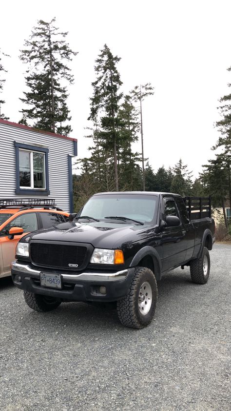 Ford ranger lifted xlt 2004 90s Ford Ranger, Lifted Ford Ranger, Subaru Camping, Ford Ranger Interior, Ford Ranger Modified, 1994 Ford Ranger, 1999 Ford Ranger, 1998 Ford Ranger, Ford Ranger 2007