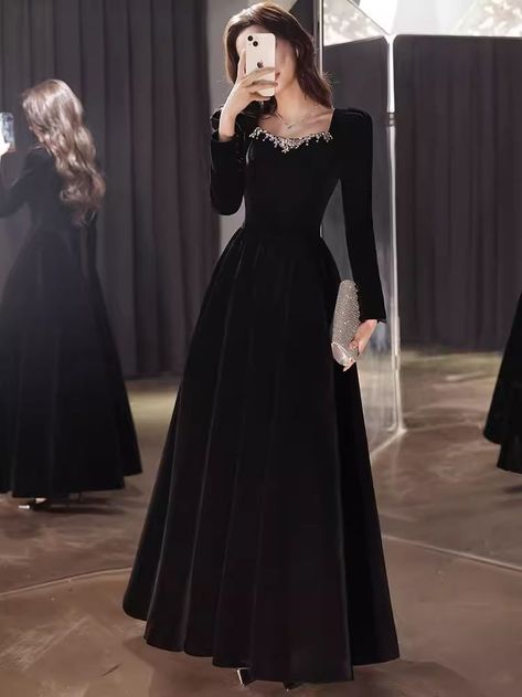 Fancy Dresses Long, Modest Dresses Casual, Elegant Dresses Classy, Stylish Dress Book, Note Box, Velvet Color, Modest Fashion Outfits, Glam Dresses, Long Prom Dress