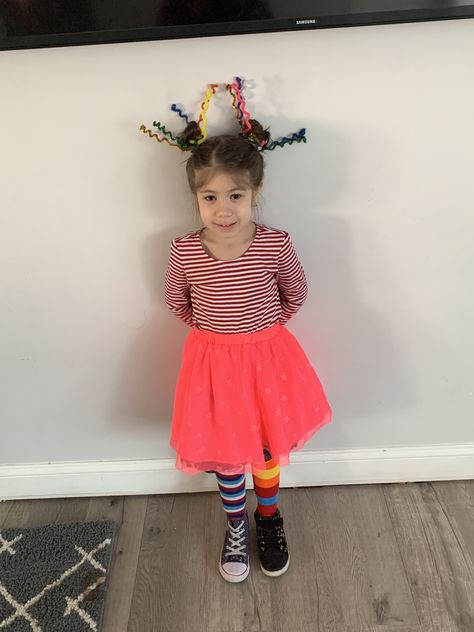 Dr Seuss  Mismatch day Mismatched Day At School, Mismatched Outfits Spirit Week, Dr Seuss Outfits For Kids, Mismatch Clothes, Mismatch Outfit Ideas, Wacky Wednesday Outfit, Mismatched Clothes, Mismatch Day, Sport Casual Outfit