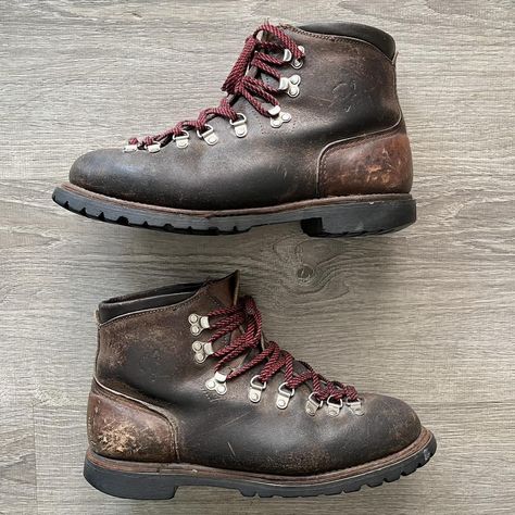 insane vintage 80’s vasque mountain hiking boots.... - Depop 80s Hiking, Vintage Hiking Boots, Vintage Hiking, Male Style, Vintage Americana, Hiking Boot, Mountain Hiking, Cool Boots, To The End