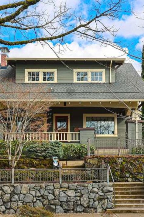 1915 Craftsman For Sale In Portland Oregon 1915 Craftsman Home, Enchanted Cottage, Craftsman Style Homes, Wood Windows, Portland Oregon, Craftsmen Homes, Urban Living, Leaded Glass, Craftsman Style