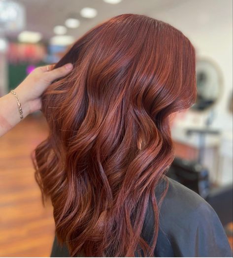 Rich Red Hair Color Dark Auburn, Red Ish Hair, Deep Copper Hair Color, Spring Red Hair Color, Textured Hairstyles, Copper Brown Hair, Copper Hair Dark, Cowboy Copper, Rambut Brunette