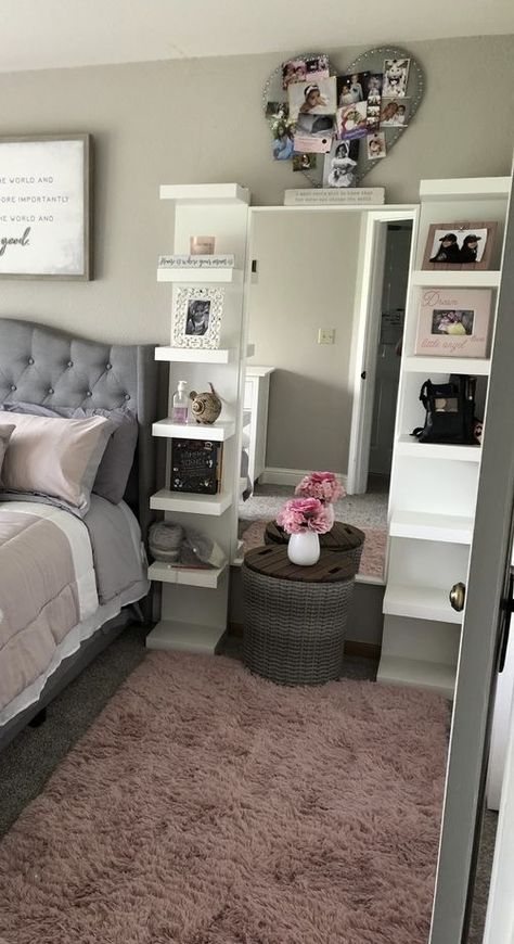 Room Setup Ideas Bedrooms Women, Room With No Door Ideas, Re Arrange Bedroom, Bedroom Girly Ideas For Women, White Room Pink Accents, Cute Apartment Room Ideas, Colorful Room Inspiration, Woman Room Ideas Bedrooms, Room Ideas Aesthetic Grey