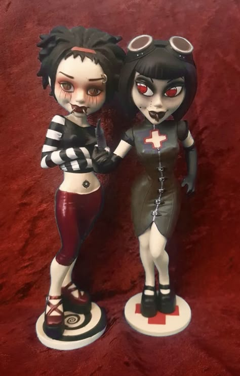 Types Of Goth, 2000s Goth, Doll Plushies, Toy Sculpture, Living Dead Dolls, Gothic Dolls, Pin Doll, Fairy Girl, Anime Figurines