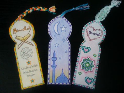 9 Latest Ramadan Crafts For Kids And Preschoolers | Styles At Life Ramadan Crafts For Preschoolers, Islamic Crafts For Kids, Ramadan Bookmark, Islamic Crafts, Decoraciones Ramadan, Diy Paper Art, Islamic Kids Activities, Ramadan Kids, Eid Crafts