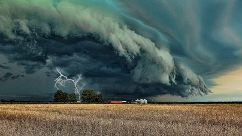 Storm Wallpapers - Wallpaper Cave Tornado Wallpaper, Supercell Thunderstorm, Weather Wallpaper, Storm Wallpaper, Los Angeles Architecture, Castle Art, Wheat Field, Cloud Wallpaper, Storm Clouds