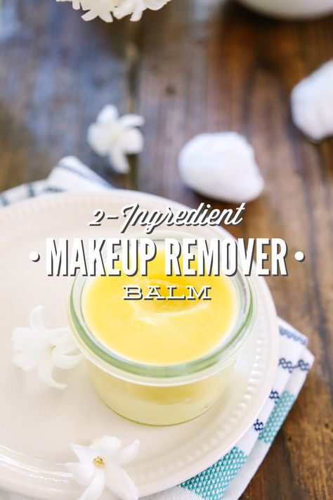 Eye Makeup Remover Balm. It may have been an accidental find, but it's going to be a keeper in my personal care routine! Makeup Remover Balm, Diy Makeup Remover, Personal Care Routine, Makeup Recipes, Oil Cleansing, Diy Beauty Recipes, Natural Body Care, Easy Makeup, Make Up Remover