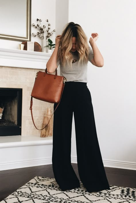 Wide Leg Trousers Wide Leg Trousers Outfit, Wide Legged Pants, Wide Leg Pants Outfit, Leg Pants Outfit, Trouser Outfit, Black Wide Leg Pants, Outfit Jeans, Work Style, Fashion Styling