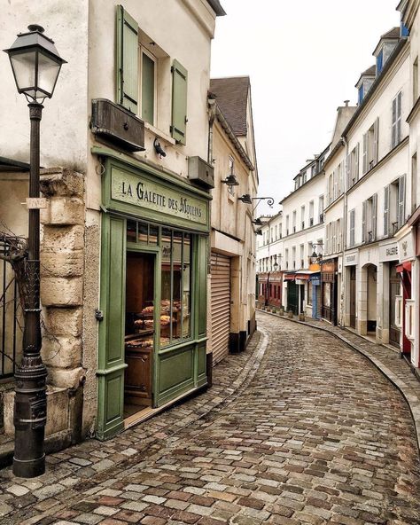 Paris Buildings, Paris Rooftops, Round Building, Cafe Concept, Paris Dream, Almond Croissant, Watercolor Architecture, Cityscape Photography, Old Paris