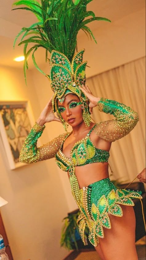 Brazilian Carnival Costumes, Carnival Outfit Carribean, Caribbean Carnival Costumes, Carnaval Outfit, Carnival Girl, Carnaval Costume, Carnival Dress, Trinidad Carnival, Caribbean Carnival