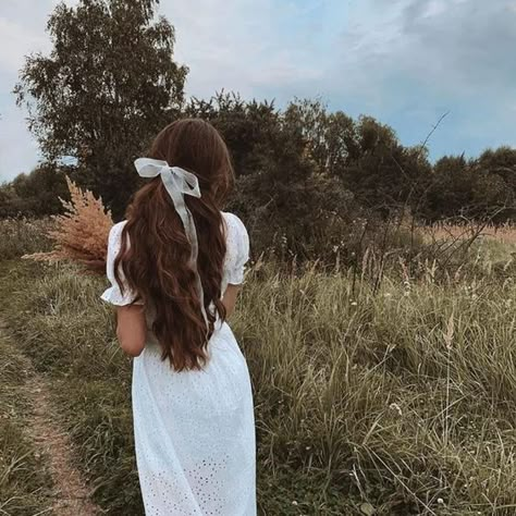 Brown Hair Princess, Fotografi Vintage, Cottagecore Fashion, Classy Aesthetic, Princess Aesthetic, Summer 24, Jolie Photo, Braids For Black Hair, Toddler Hair