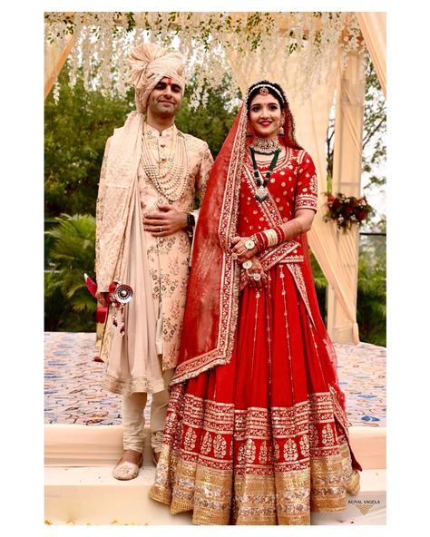 Rajasthani Bride Lehenga, Rajasthani Bride Traditional, Rajasthani Groom, Rajput Groom, Rajput Bride, Rajput Wedding, India Makeup, Rajasthani Bride, Latest Bridal Lehenga Designs