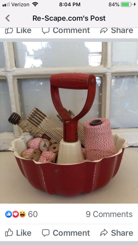 Repurposed Metal, Bundt Cake Pan, Thrift Store Crafts, Bundt Pan, Repurposed Items, Primitive Crafts, Country Crafts, Sewing Rooms, Cake Pan