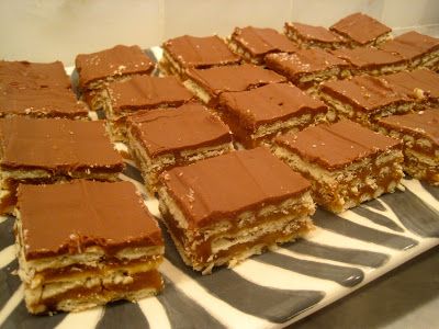 This recipe for "Crunchers" is said to be one of the most pinned recipes on Pinterest. I have to admit, I was intrigued!  These bars are ... Most Pinned Recipes On Pinterest, Club Cracker, Most Pinned Recipes, Most Pinned, Club Crackers, Dessert Recipies, Sweet Bar, Bar Recipes, Led Stripes