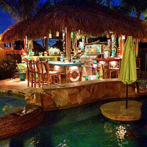 Tiki Bars Backyard, Tiki Boat, Outdoor Tiki Bar, Tiki Bars, Luxury Swimming Pools, Tiki Bar Decor, Tiki Decor, Tiki Lounge, Pool Cabana