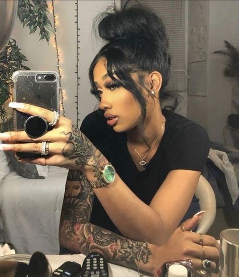 Arm Sleeve Tattoos For Women, Black Girls With Tattoos, Magic Tattoo, Pretty Tattoos For Women, Dope Tattoos For Women, Shoulder Tattoos For Women, Stylist Tattoos, Tattoo Black, Back Tattoo Women