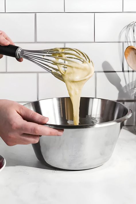 Mixing bowls made of stainless steel for home and professional use. Ideal for making mixtures, mixing, whisking, heating by bain-marie or for storing a preparation or ingredients. Explore our Pinterest Board for more ideas and in-depth details on Marmalade. Baking Aesthetics | Baking Recipes | Baking Desserts | Cakes | Cookies | Brownies | Baking Ingredients | Baking Ideas | Baking Inspiration | Recipe Ideas #BakingSupplies #BakingEssentials #PastryIngredients #Baking Baking Tools Aesthetic, Recipes Baking Desserts, Tools Aesthetic, Baking Inspiration, Baking Desserts, Cookies Brownies, Recipes Baking, Stainless Steel Mixing Bowls, No Bake Brownies