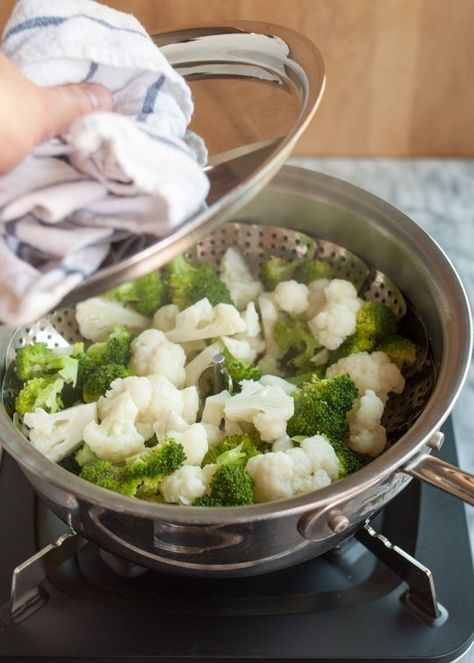 Eight Ways to Make Steamed Vegetables Taste Amazing — Tips from The Kitchn Steam Vegetables, Broccoli And Cauliflower, Baking School, Hacks Kitchen, Steam Recipes, Steamer Basket, Chef Tips, Veggie Noodles, Cooking Club