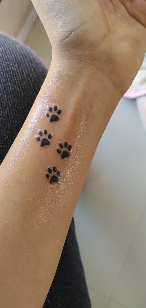 Cat Paws Tattoo Ideas, Panther Paw Tattoo, Rip Dog Tattoos Small, Dog Mom Tattoo Ideas, Tattoo Ideas Dog Paw, Pawprint Tattoo Cat, Paws Tattoo Ideas, Paw Print Tattoo Cat, Cat Paw Tattoo Ideas