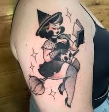 Vintage Witch Tattoo, Plus Size Pin Up Tattoo, Old School Tattoo For Women, Plus Size Tattoo Ideas, Spooky Pinup Tattoo, Plus Size Tattoos, Halloween Tattoo Flash, Portfolio Reference, Pin Up Tattoo