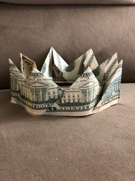 Money Crown, Graduation Money Lei, Origami Money, Money Leis, Graduation Money Gifts, Folding Money, Dollar Origami, Unique Graduation Gifts, Dollar Bill Origami