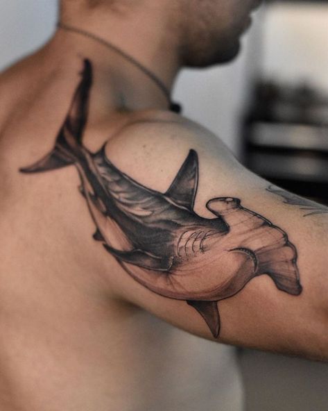 Hammerhead Tattoo NZ Hammerhead Tattoo, Art Design Tattoo, Traditional Shark Tattoo, Shark Tattoo Ideas, Viking Tattoos For Men, Hammerhead Shark Tattoo, Go Tattoo, Shark Tattoo, Bicep Tattoo