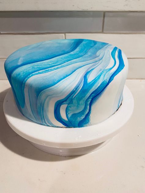 Marble Fondant Cake Cake Marble Design, Marble Cake Design Birthday, Blue Marble Cake, Marble Cake Design, Fondant Cakes Birthday, Food Tech, Blue Birthday Parties, White Cakes, Marble Cake