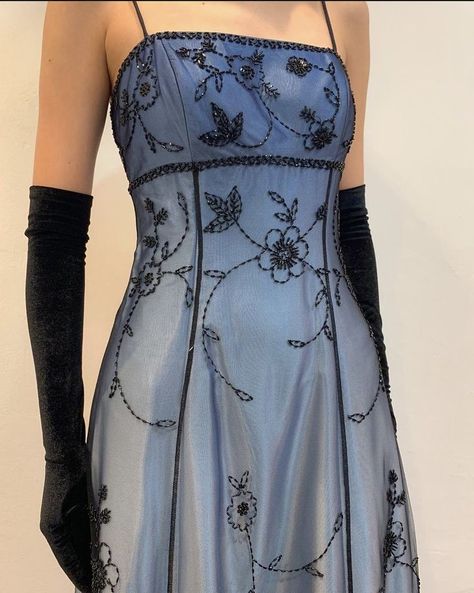 90s Prom Dress, 90s Prom, Prom Dress Inspo, Blue Prom Dresses, Prom Dresses Black, Dresses Ball Gown, غرفة ملابس, Prom Dress Inspiration, Prom Dresses Vintage