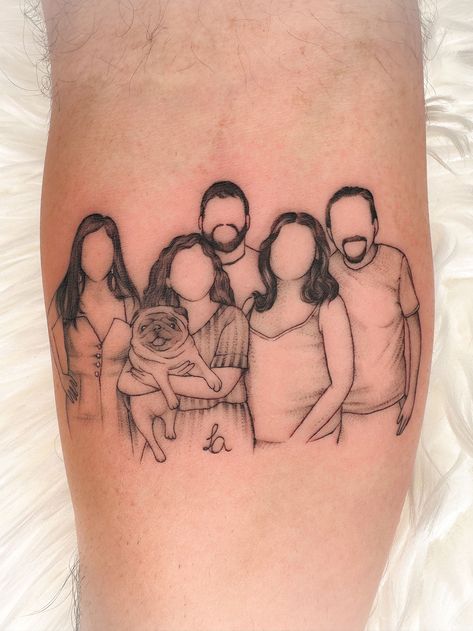 Family Portrait Outline Tattoo, Family Portrait Tattoo, Family Tattoo Ideas, Tattoo Portrait, Family Frame, Word Tattoo, Circle Tattoos, Type Tattoo, Family Tattoo