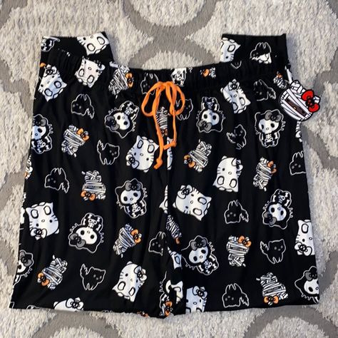 Hello Kitty Halloween Pajama Pants Size Large Brand New! Bin #9,11,12 Hello Kitty Pajama Pants, Halloween Pajama Pants, Hello Kitty Pajamas, Hello Kitty Black, Hello Kitty Rooms, Hello Kitty Clothes, Halloween Pajamas, Bff Outfits, Hello Kitty Halloween