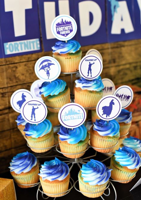 Fortnite Birthday Cupcake Ideas, Fortnite Cupcakes For Boys, Fortnite Cupcake Cake, Fortnight Cupcakes, Fortnite Cupcakes Ideas, Fortnite Cupcake Toppers, Fortnite Cupcakes, Dance Cupcakes, Fortnite Birthday Party Ideas