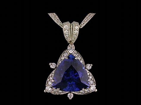 18kt. white gold custom designed pendant with 5.66ct. tanzanite and 32 pave set diamonds. Pandent Design, Trillion Pendant, Jewellery Design Sketches, Diamond Pendant Sets, Art Nouveau Jewelry, Girly Jewelry, Gems Jewelry, Gold Jewelry Fashion, High Jewelry