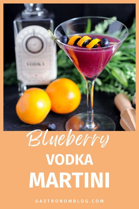 This Blueberry Vodka Martini is full of flavor from fresh blueberries, triple sec, pomegranate juice and a splash of lime. This vodka recipe is sweetened with honey and we will show you how to make a great Garnet Martini! Blueberry Martini, Pomegranate Cocktail, Pomegranate Cocktails, Pomegranate Martini, Blueberry Vodka, Craft Cocktail Recipe, Thanksgiving Drinks, Vodka Recipes, Craft Cocktail