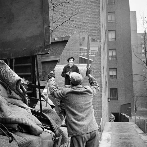 Self-Portraits | Vivian Maier Photographer Vivian Maier Street Photographer, Vivian Mayer, Francesca Woodman, Diane Arbus, Cindy Sherman, New York Vintage, Robert Doisneau, Henri Cartier Bresson, Vivian Maier