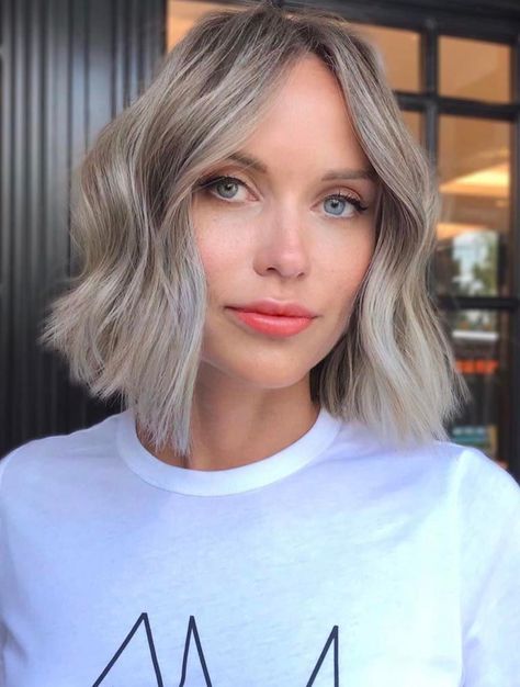 Bring on the vintage feels with this textured bob haircut that frames the face with minimal layering and a soft bend around the temples. #shorthair #fallhairideas #hairtrends2020 #haircuts #southernliving Bob Riccio, Trendy Short Hairstyles, Ash Blonde Hair Colour, Middle Part Hairstyles, Second Day Hairstyles, Old Hairstyles, Corte Bob, Ash Blonde Hair, Best Short Haircuts