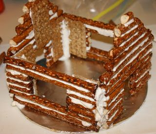 Meat And Cheese Gingerbread House, Graham Cracker Gingerbread Houses For Kids, Pretzel Gingerbread House, Pretzel Gingerbread House Log Cabins, Pretzel Log Cabin Gingerbread House, Grahm Cracker Gingerbread House, Graham Cracker Gingerbread, Graham Cracker Gingerbread House, Gingerbread House Patterns