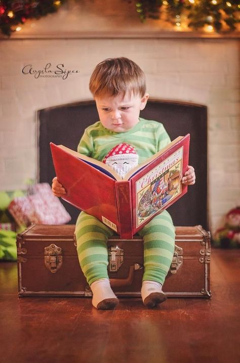 Toddler Christmas Photos, Christmas Card Photo Ideas, Christmas Baby Pictures, Baby Christmas Photos, Xmas Pictures, Xmas Photos, Family Christmas Pictures, Christmas Portraits, Christmas Shoot