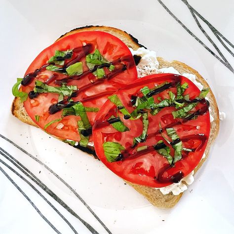 Tomato Cottage Cheese Sourdough — Food with Aihoa Cottage Cheese With Tomatoes, Tomato Cottage Cheese Toast, Cottage Cheese Tomato Toast, Cottage Cheese And Tomatoes, Tomato Cottage Cheese, Cottage Cheese Tomato, Lunch Stuff, Cheese Sourdough, Tomato Snacks