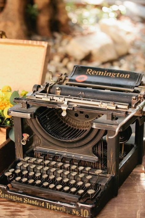 Follow The Yellow Brick Home - How To Protect Antiques And Vintage Treasures Care and Maintenance Antique Typewriter, Vintage Pics, Vintage Typewriter, Vintage Office, Vintage Typewriters, Vintage Desk, Vintage Cameras, Agatha Christie, Writing Tools