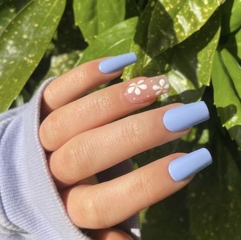 Spring Blue Nails: Blue and white nails Blue nail designs Blue nails Tiffany blue nails Sky blue nails Cute simple nails Short Pale Blue Nails, Nails Tiffany Blue, Blue Nails Cute, Spring Blue Nails, Nails Cute Simple, Nails Sky Blue, Ongles Baby Blue, Nail Designs Blue, Tiffany Blue Nails