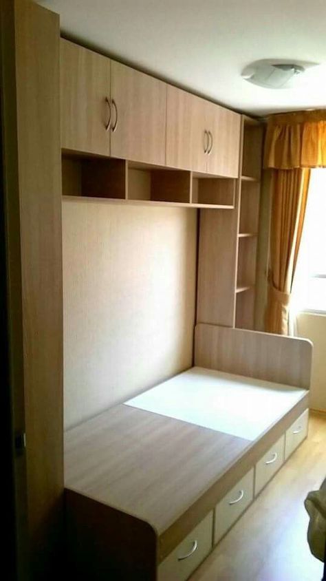 Small Bedroom Wardrobe, Tiny Bedroom Design, Small Bedroom Inspiration, Small Bedroom Interior, Modern Cupboard Design, Bedroom Cupboard Designs, Wardrobe Interior Design, Furniture Details Design, Small Bedroom Designs