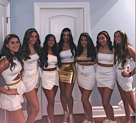 Cute Halloween Costumes Greek Goddess, Greek Goddesses Group Costume, Casual Greek Goddess Outfit, Godess Halloween Outfits, Cute 80s Halloween Costumes, Greek Goodness Costume Halloween, Greek Goddess College Costume, Goddess Group Costume, Goddesses Halloween Costume