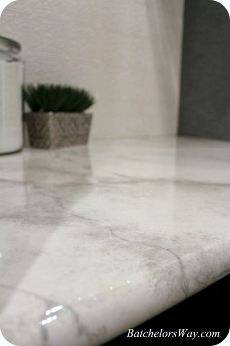 faux marble countertop tutorial, Batchelors Way on Remodelaholic.com Faux Countertops, Countertop Redo, Marble Granite Countertops, Faux Marble Countertop, Countertops Marble, Porcelain Countertops, Kitchen Remodel Countertops, Faux Granite, Diy Kitchen Countertops