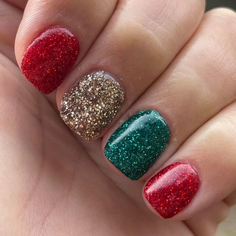 Revel Christmas Nail Ideas, Christmas Powder Nails, Red And Green Sparkle Nails, Holiday Dip Powder Nails, Christmas Colors For Nails, Christmas Skittle Nails, Simple Christmas Dip Nail Ideas, Christmas Nails Dip Powder Short, Red Green Gold Nails