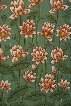 Patterns of lotus flowers and leaves painted on the walls of the Jaipur City Palace, Jaipur, Rajasthan, India. Flower Print Pattern, Kerala Mural Painting, Kalamkari Painting, Motif Art Deco, Lotus Art, Pichwai Paintings, Flower Pattern Design, Indian Folk Art, Madhubani Painting