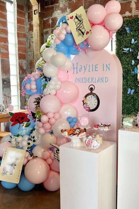 Take a look at this cute Alice in Wonderland 1st birthday party ! Love the balloon garland! See more party ideas and share yours at CatchMyParty.com Tea Party Birthday Ideas, Butterfly Birthday Party Decorations, Alice In Wonderland Birthday Party, Rockstar Birthday Party, Wonderland Party Decorations, Wonderland Birthday Party, Alice In Wonderland Decorations, Alice In Wonderland Tea Party Birthday, 1st Birthday Girl Decorations